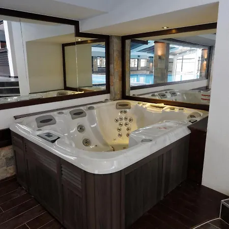 Trinity Hotel 4*